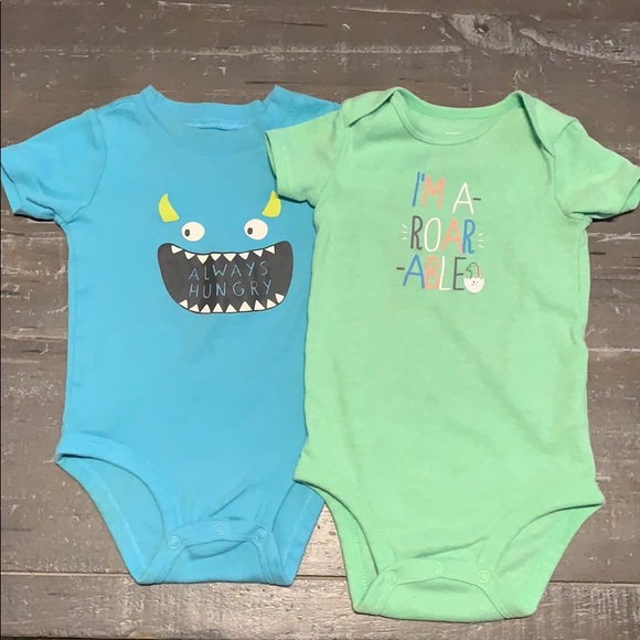 Carter’s onesies (12 month) - Picture 1 of 7